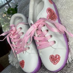 Girls White and pink heart shoes